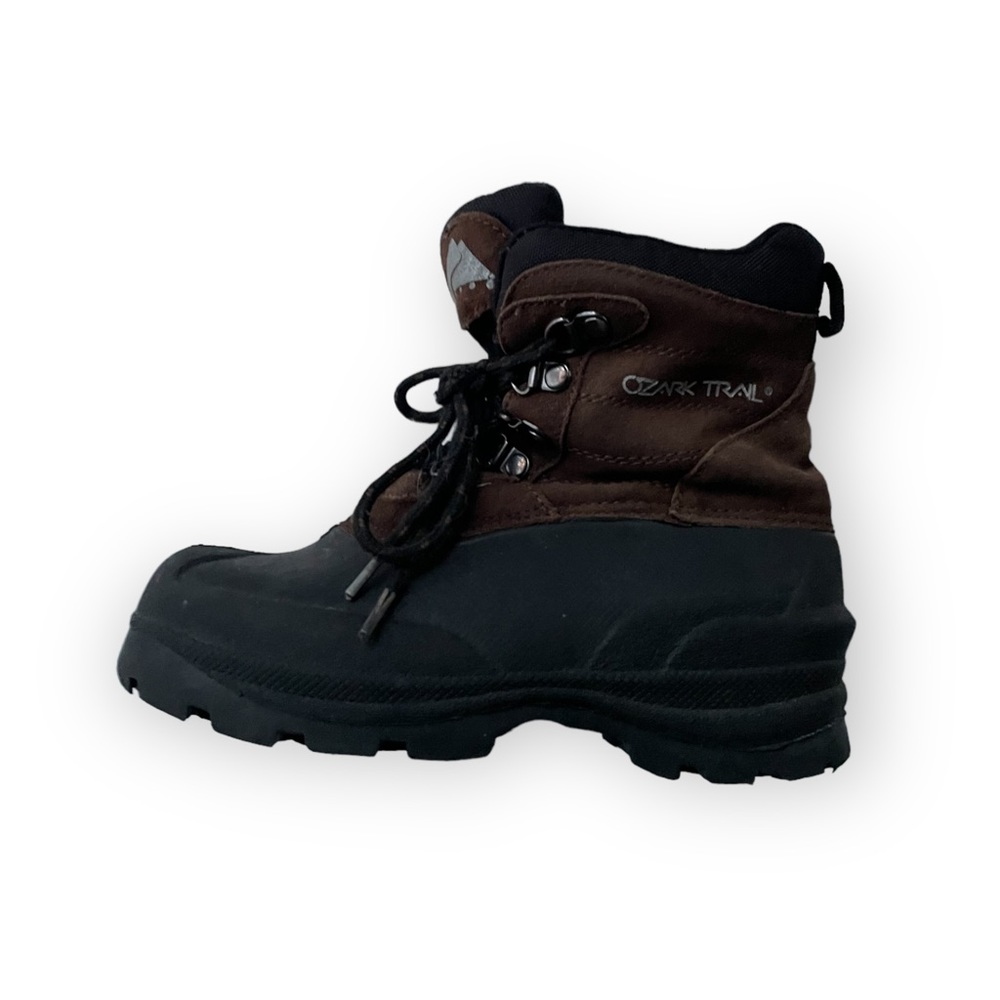 Kids Ozark Trail size 13 boots